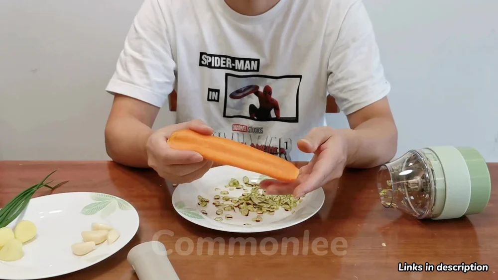 4 in 1 Portable Electric Vegetable Cutter Set